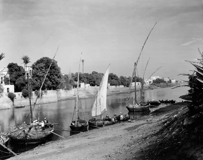 Framed Print : THE NILE RIVER Framed Print : THE NILE RIVER