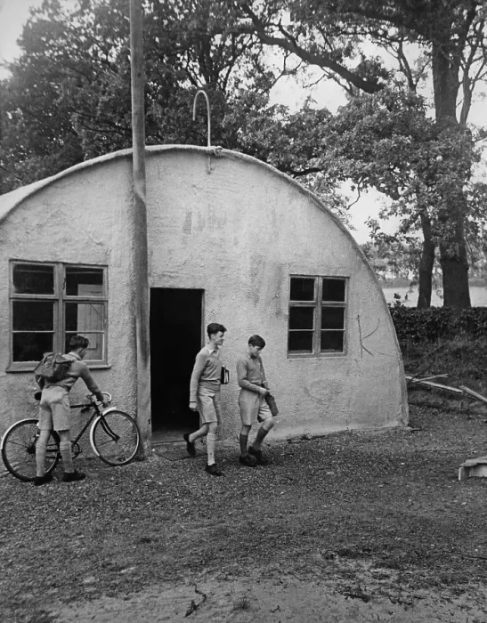 Framed Print : Nissen Hut At Gordonstoun