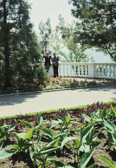 Framed Print : Nixon And Brezhnev At Black Sea Resort Framed Print : Nixon And Brezhnev At Black Sea Resort