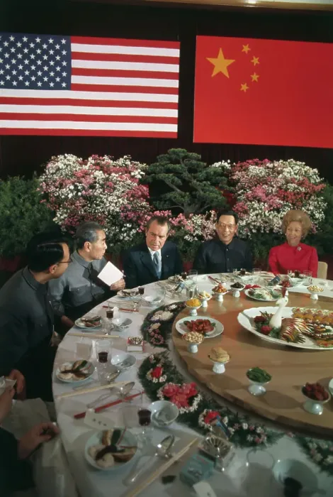 Framed Print : Nixon with Chou En-Lai, China 1972 Framed Print : Nixon with Chou En-Lai, China 1972