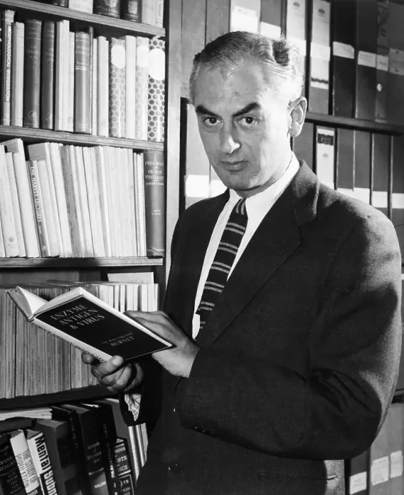 Framed Print : Nobel Prize Winner Sir Peter Medawar