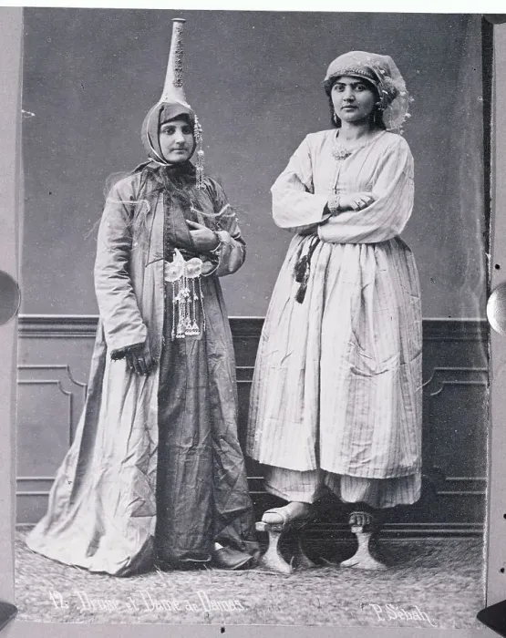 Framed Print : Noble Lady with Maidservant Framed Print : Noble Lady with Maidservant