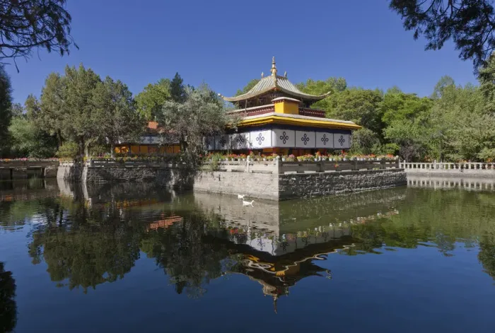 Framed Print : Norbulingka - The Summer Palace Framed Print : Norbulingka - The Summer Palace
