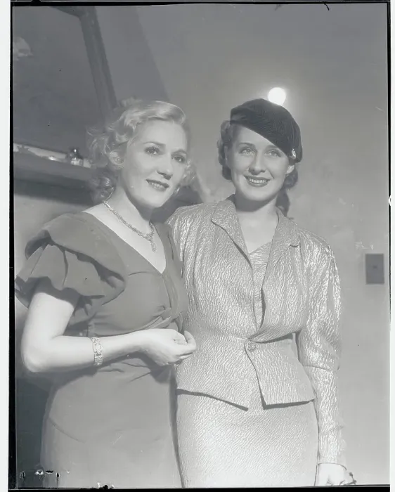 Framed Print : Norma Shearer and Mary Pickford Framed Print : Norma Shearer and Mary Pickford