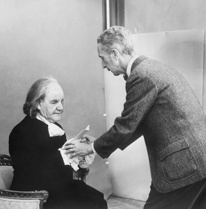 Framed Print : Norman Rockwell Assisting Benjamin Franklin Imitator Framed Print : Norman Rockwell Assisting Benjamin Franklin Imitator