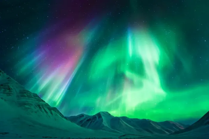 Framed Print : Northern Lights in Alaska Framed Print : Northern Lights in Alaska