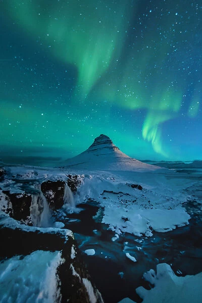 Northern lights at Mount Kirkjufell, Iceland