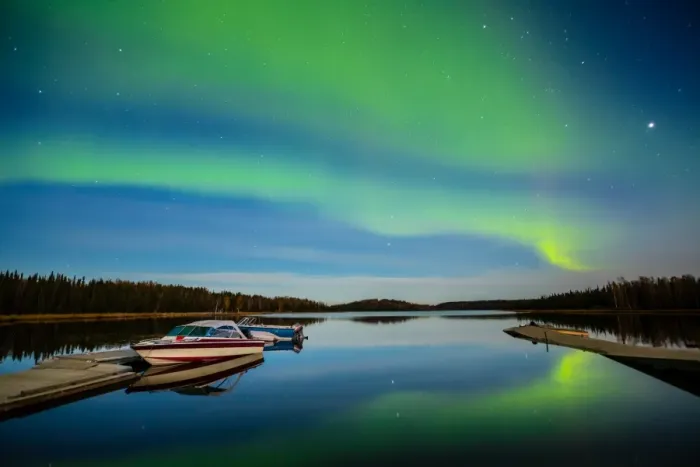 Framed Print : Northern lights reflection acros a lake Framed Print : Northern lights reflection acros a lake