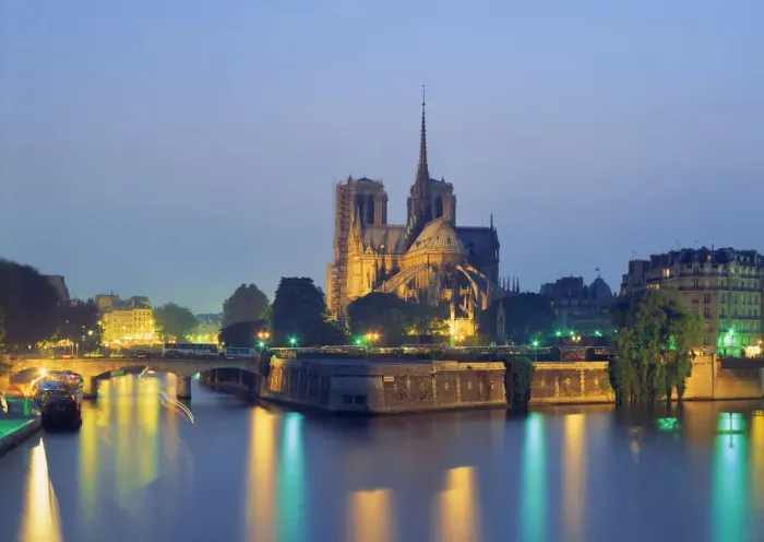 Framed Print : Notre Dame Framed Print : Notre Dame