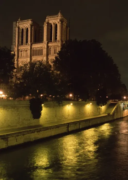 Framed Print : Notre Dame Framed Print : Notre Dame