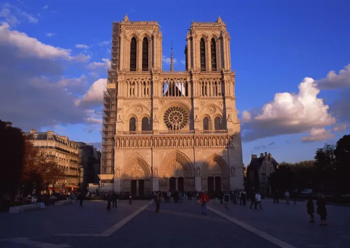 Framed Print : Notre Dame Framed Print : Notre Dame