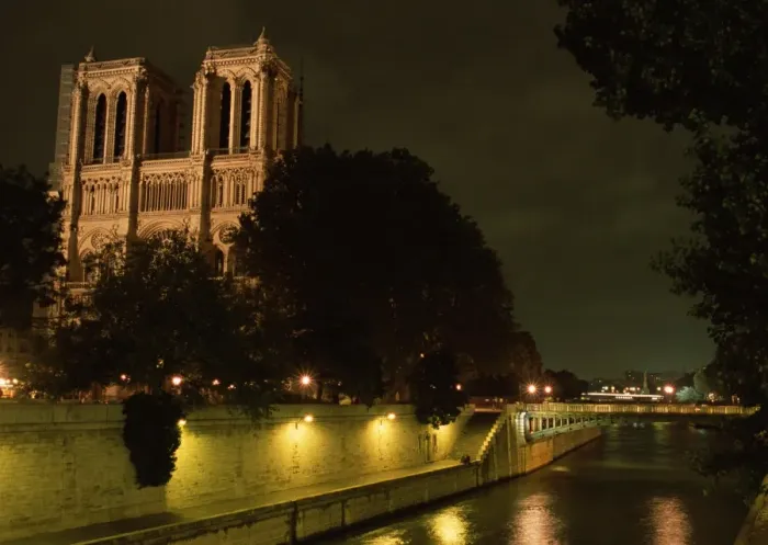 Framed Print : Notre Dame Framed Print : Notre Dame
