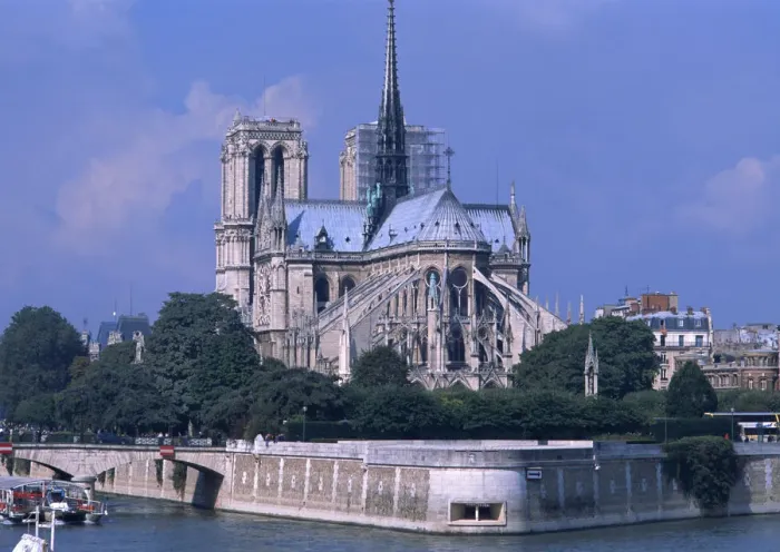 Framed Print : Notre Dame Framed Print : Notre Dame