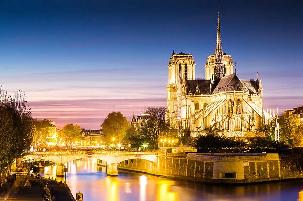 Notre Dame cathedral at dusk, Paris, France