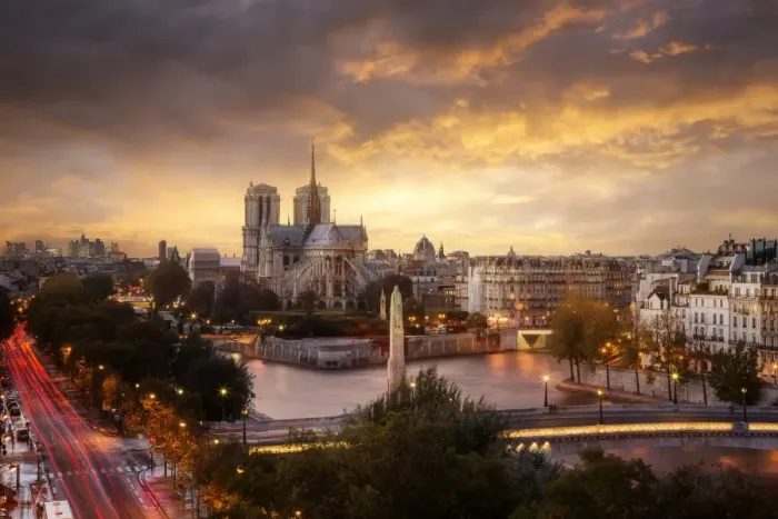 Framed Print : Notre Dame de Paris Framed Print : Notre Dame de Paris