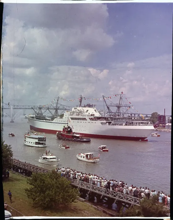 Framed Print : N.S. Savannah Arriving in Savannah Framed Print : N.S. Savannah Arriving in Savannah