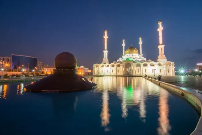 Framed Print : Nur Astana Mosque, Astana, Kazakhstan Framed Print : Nur Astana Mosque, Astana, Kazakhstan