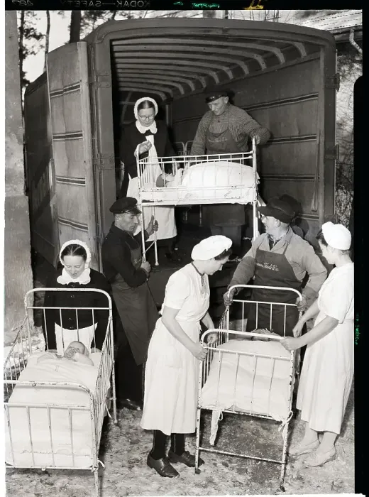 Framed Print : Nurses At Berlin Maternity Hospital Framed Print : Nurses At Berlin Maternity Hospital