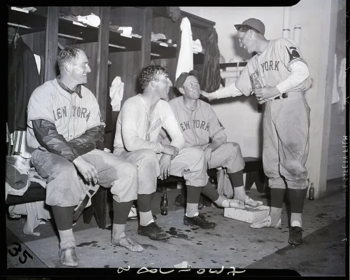 Framed Print : Ny Giants Locker Room Scene Framed Print : Ny Giants Locker Room Scene