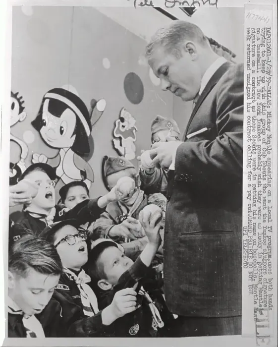 Framed Print : NY Yankee Mickey Mantle Signing Autographs for Cub Scouts Framed Print : NY Yankee Mickey Mantle Signing Autographs for Cub Scouts