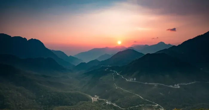 Framed Print : O Quy Ho Mountain Pass in Sunset, Sa Pa, Lao Cai, Vietnam