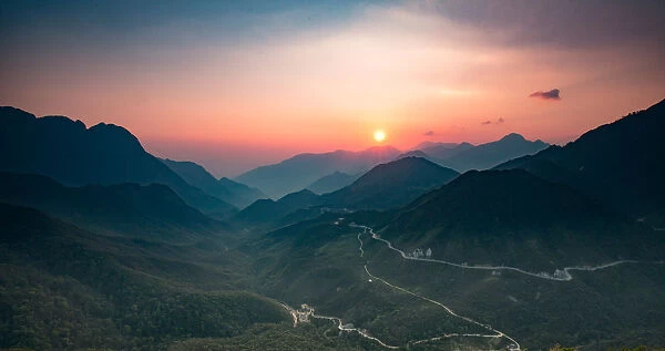 O Quy Ho Mountain Pass in Sunset, Sa Pa, Lao Cai, Vietnam