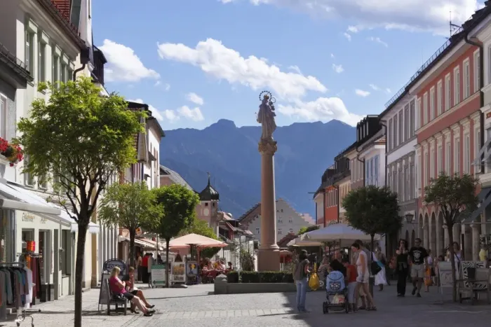 Framed Print : Obermarkt, Upper Market square with a Marian column, Murnau, Upper Bavaria, Bavaria, Germany, Europe Framed Print : Obermarkt, Upper Market square with a Marian column, Murnau, Upper Bavaria, Bavaria, Germany, Europe