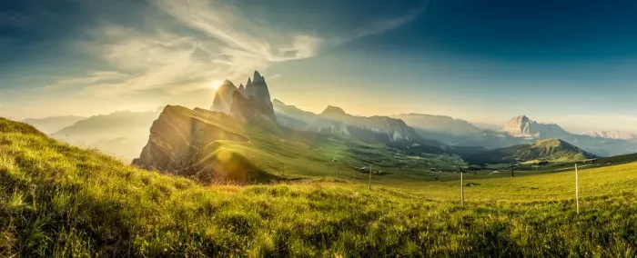 Framed Print : The Odle Heisler (Secede) in Val Gardena, Dolomites, Italy Framed Print : The Odle Heisler (Secede) in Val Gardena, Dolomites, Italy