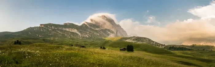Framed Print : The Odle Heisler (Secede) in Val Gardena, Dolomites, Italy Framed Print : The Odle Heisler (Secede) in Val Gardena, Dolomites, Italy