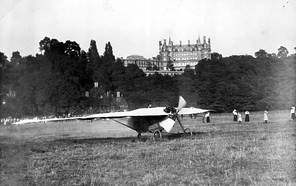 Take Off. 18th August 1908: The Bellamy aeroplane at full throttle trying