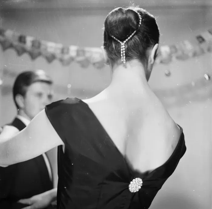 Framed Print : Off The Shoulder Framed Print : Off The Shoulder