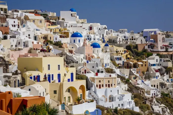 Framed Print : Oia village on the cliff, Santorini, Greece