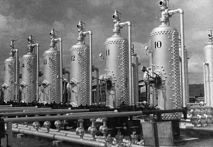 Framed Print : Oil Equipment in Mexico Framed Print : Oil Equipment in Mexico