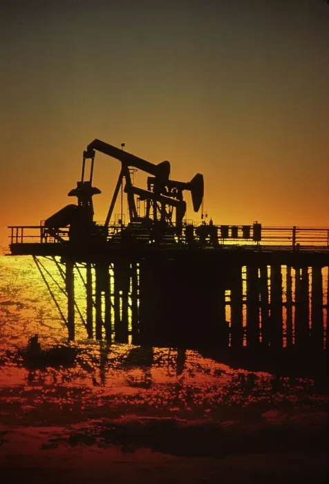 Framed Print : Oil Rig on Pier Framed Print : Oil Rig on Pier