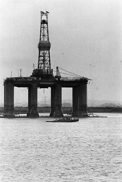 Oil Rigs. The Kingsnorth UK oil rig, anchored off Tilbury