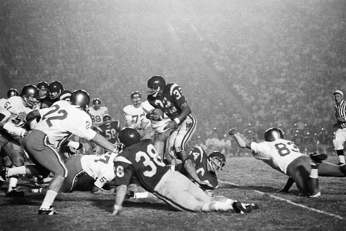 Framed Print : O.J. Simpson at Left Facing Miami College Team in Game Framed Print : O.J. Simpson at Left Facing Miami College Team in Game