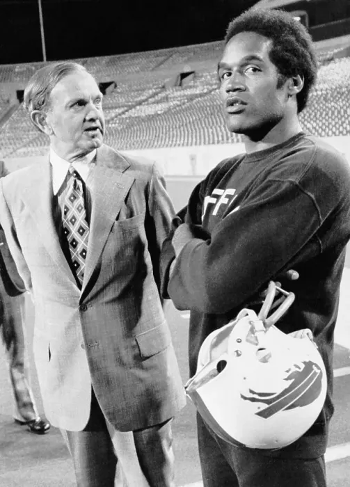 Framed Print : O.J. Simpson and Ralph Wilson Framed Print : O.J. Simpson and Ralph Wilson