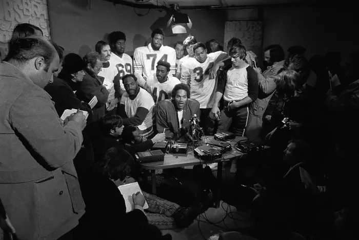 Framed Print : O.J. Simpson and Teammates After Record-Breaking Game Framed Print : O.J. Simpson and Teammates After Record-Breaking Game