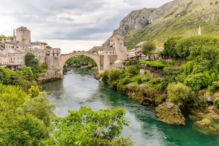 Framed Print : The Old Bridge in Mostar, Bosnia and Herzegovina Framed Print : The Old Bridge in Mostar, Bosnia and Herzegovina