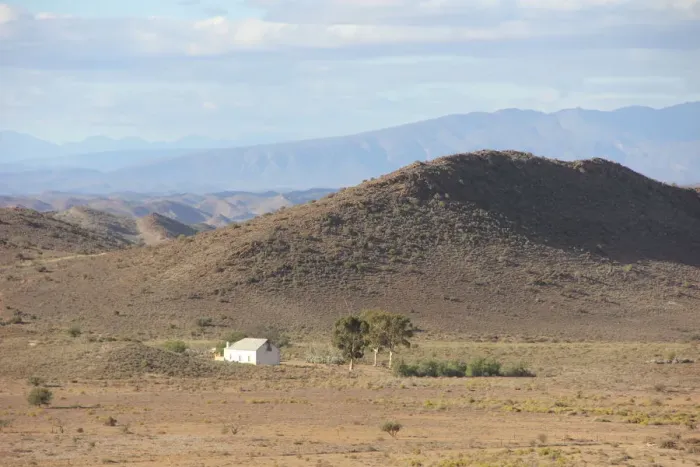 Framed Print : An old farmhouse in a typical Little Karoo landscape near Barrydale in the Western Framed Print : An old farmhouse in a typical Little Karoo landscape near Barrydale in the Western