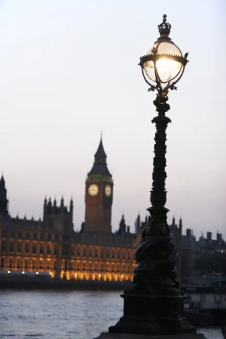 Framed Print : Old-Fashioned Street Lamp With Houses Of Parliament Illuminated In The Background, London, England Framed Print : Old-Fashioned Street Lamp With Houses Of Parliament Illuminated In The Background, London, England