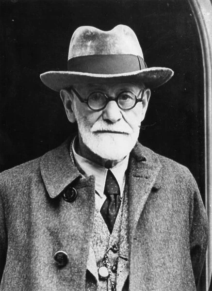 Old Freud. 7th June 1938: Austrian physician and founder of psychoanalysis, Sigmund Freud 