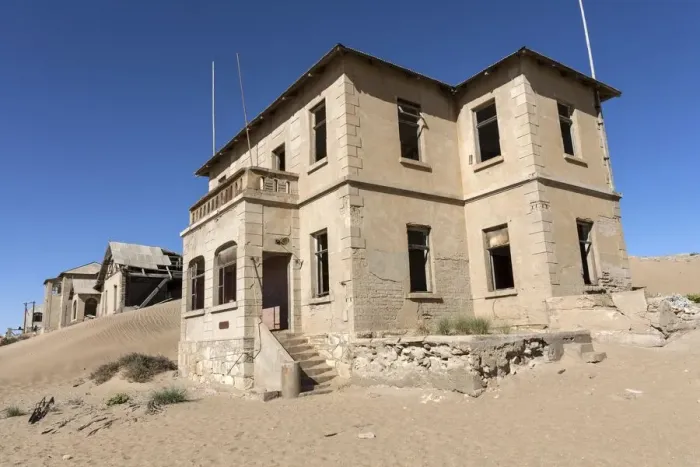 Framed Print : Old houses in the former diamond town, now a ghost town, Kolmanskop, Kolmannskuppe Framed Print : Old houses in the former diamond town, now a ghost town, Kolmanskop, Kolmannskuppe