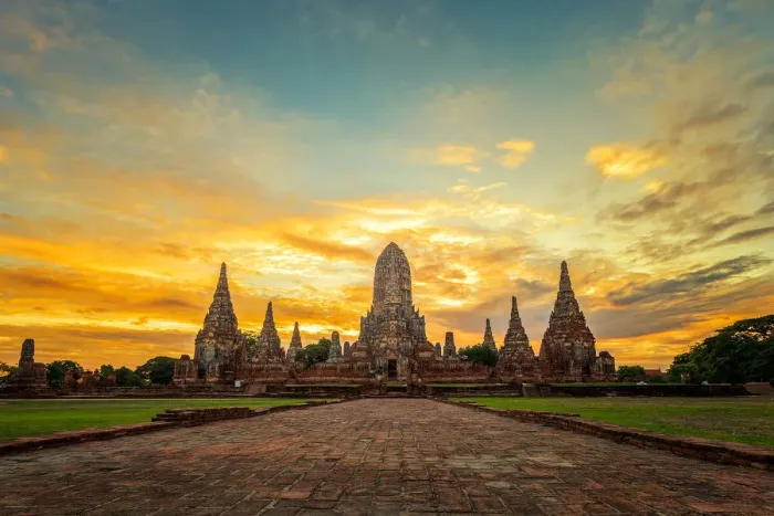 Framed Print : Old Temple wat Chaiwatthanaram Framed Print : Old Temple wat Chaiwatthanaram