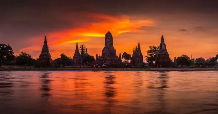 Framed Print : Old Temple wat Chaiwatthanaram of Ayutthaya Province Framed Print : Old Temple wat Chaiwatthanaram of Ayutthaya Province