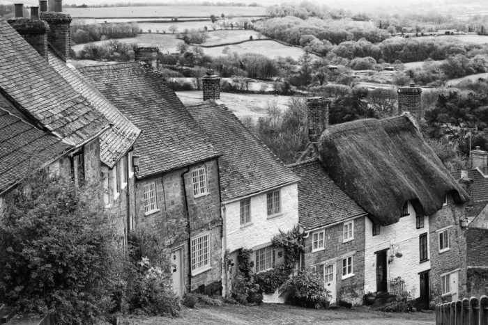 Framed Print : Old Times. Gold Hill Shaftsbury Summerset The Street made famous in the Hovis bread advert Framed Print : Old Times. Gold Hill Shaftsbury Summerset The Street made famous in the Hovis bread advert