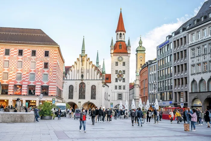 Framed Print : Old Town Hall, city centre at Marienplatz Framed Print : Old Town Hall, city centre at Marienplatz