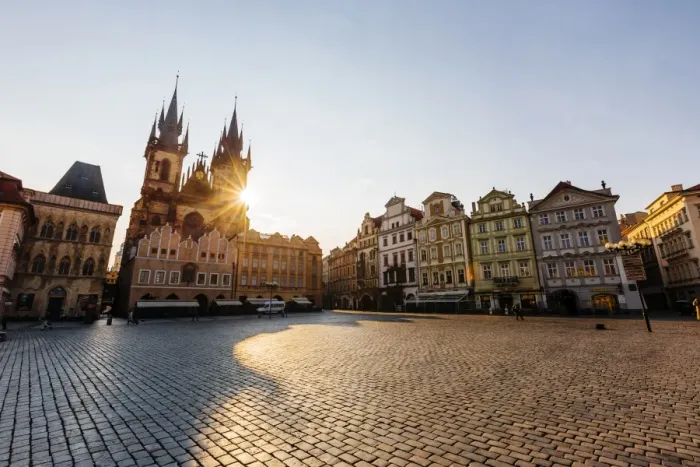 Framed Print : Old Town Square and Tyn Church at sunrise, Prague, Czech Republic Framed Print : Old Town Square and Tyn Church at sunrise, Prague, Czech Republic