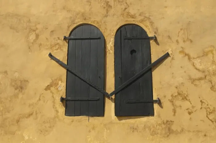 Framed Print : Old window on wall in Galle Framed Print : Old window on wall in Galle