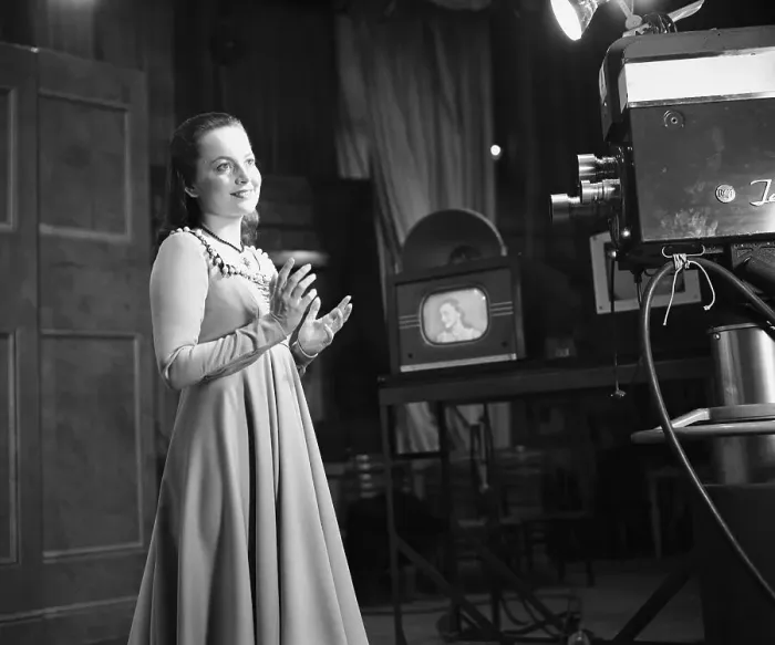 Framed Print : Olivia de Havilland in Early TV Broadcast Framed Print : Olivia de Havilland in Early TV Broadcast